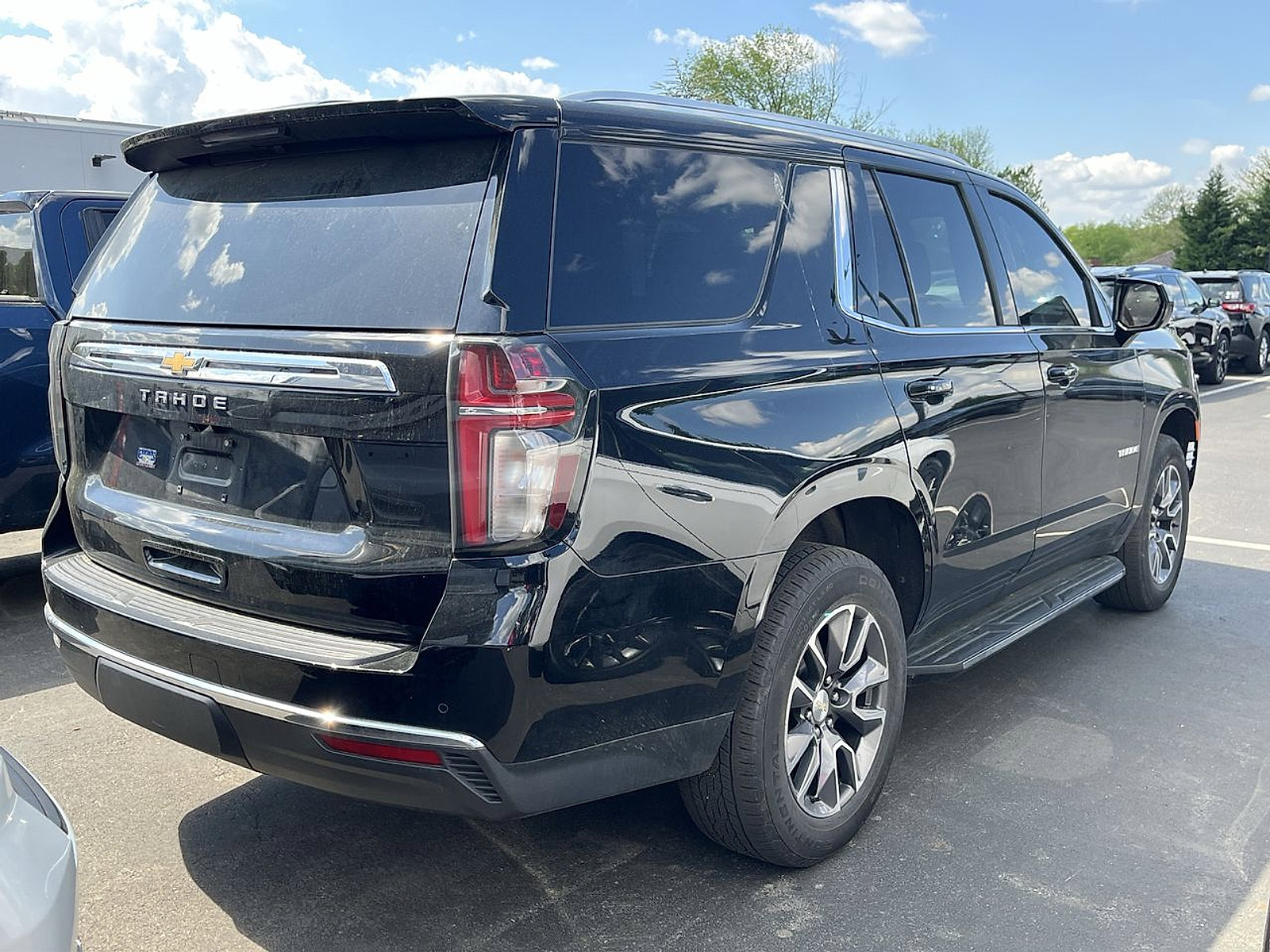 Used 2023 Chevrolet Tahoe LS w/ Driver Alert Package image 11