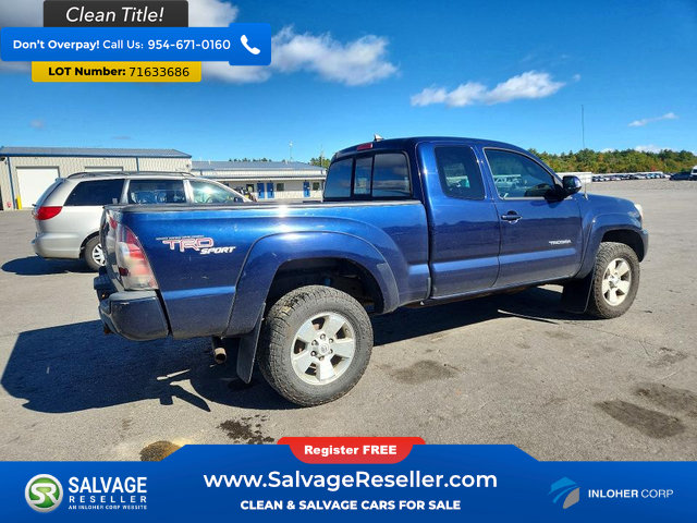 Used 2012 Toyota Tacoma 4x4 Access Cab V6 w/ TRD Sport Pkg image 4