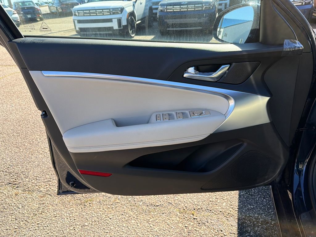 New 2026 Genesis G70 2.5T image 10