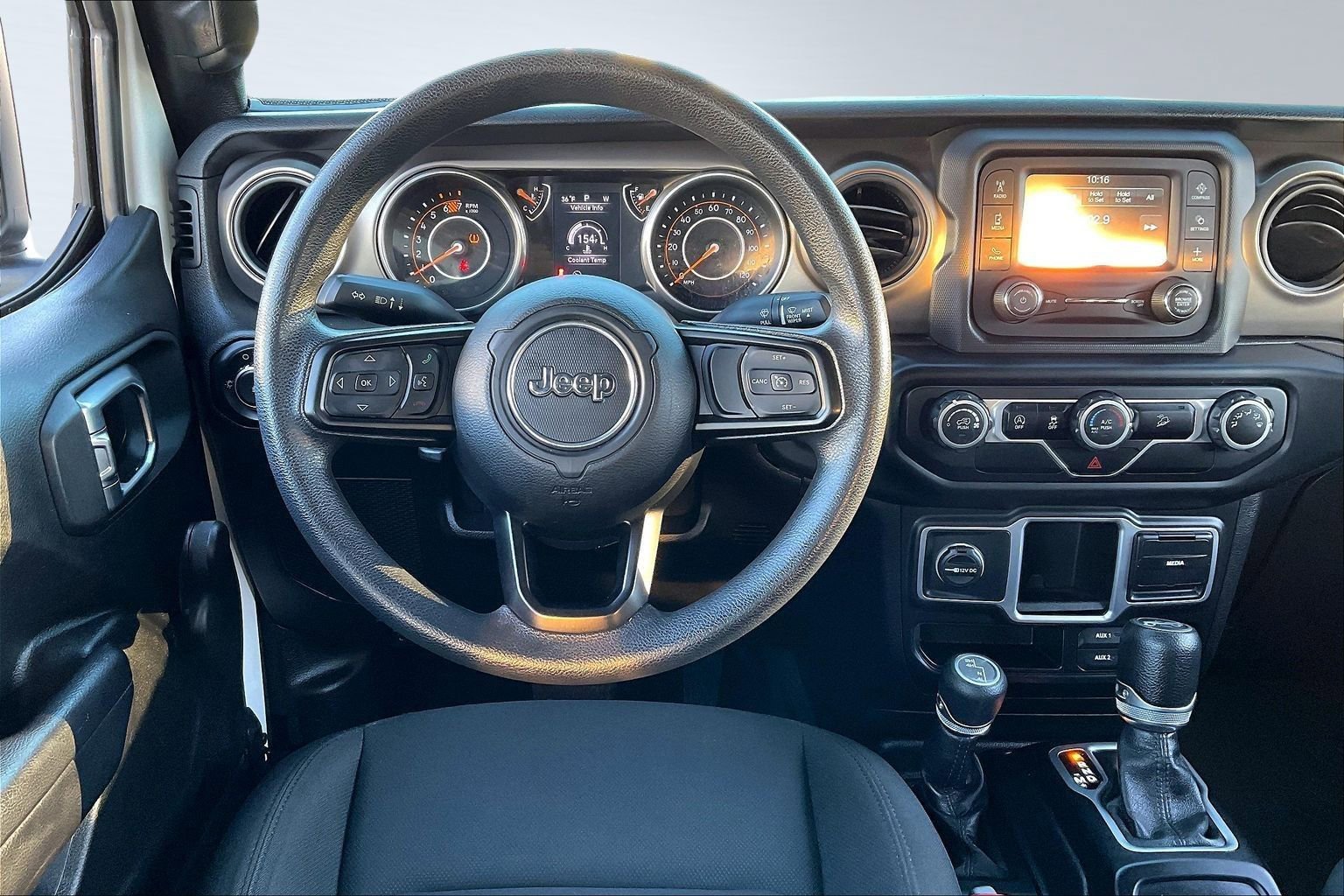 Used 2018 Jeep Wrangler Unlimited Sport image 5