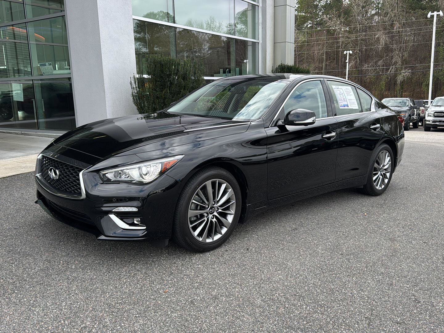 Used 2023 INFINITI Q50 Luxe w/ Cargo Package image 2
