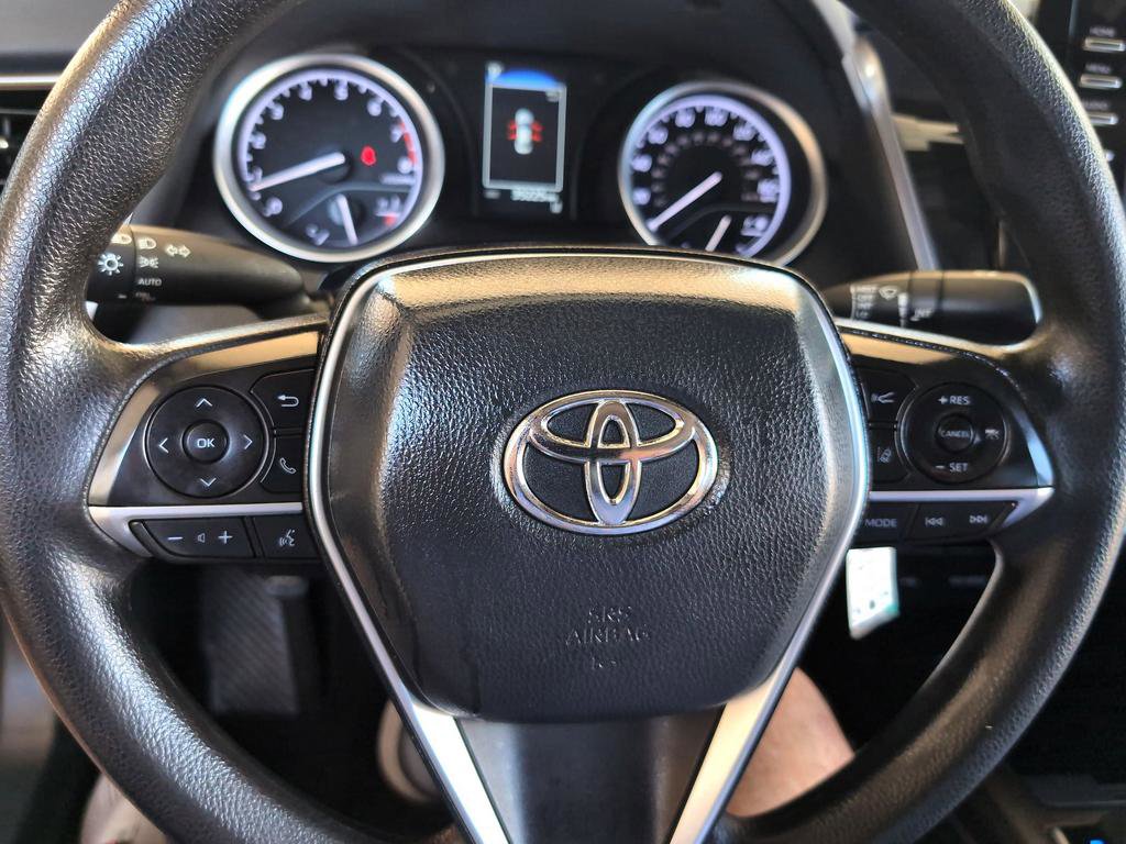 Used 2022 Toyota Camry LE image 18