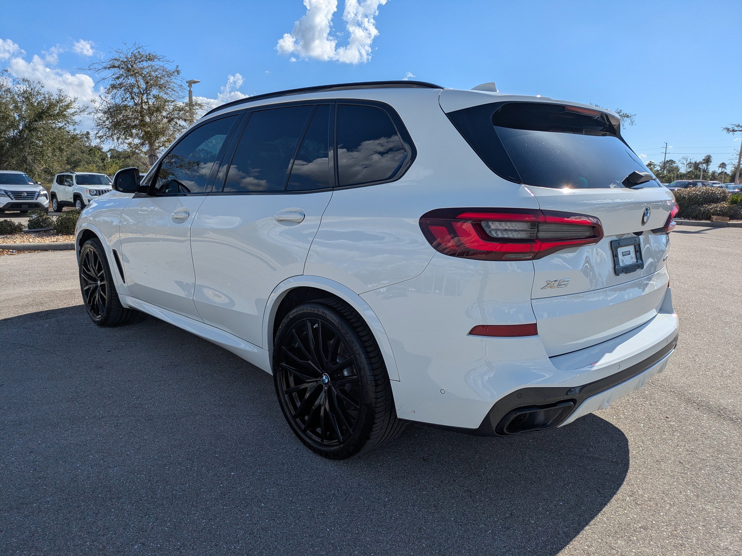 Used 2021 BMW X5 sDrive40i w/ M Sport Package image 7