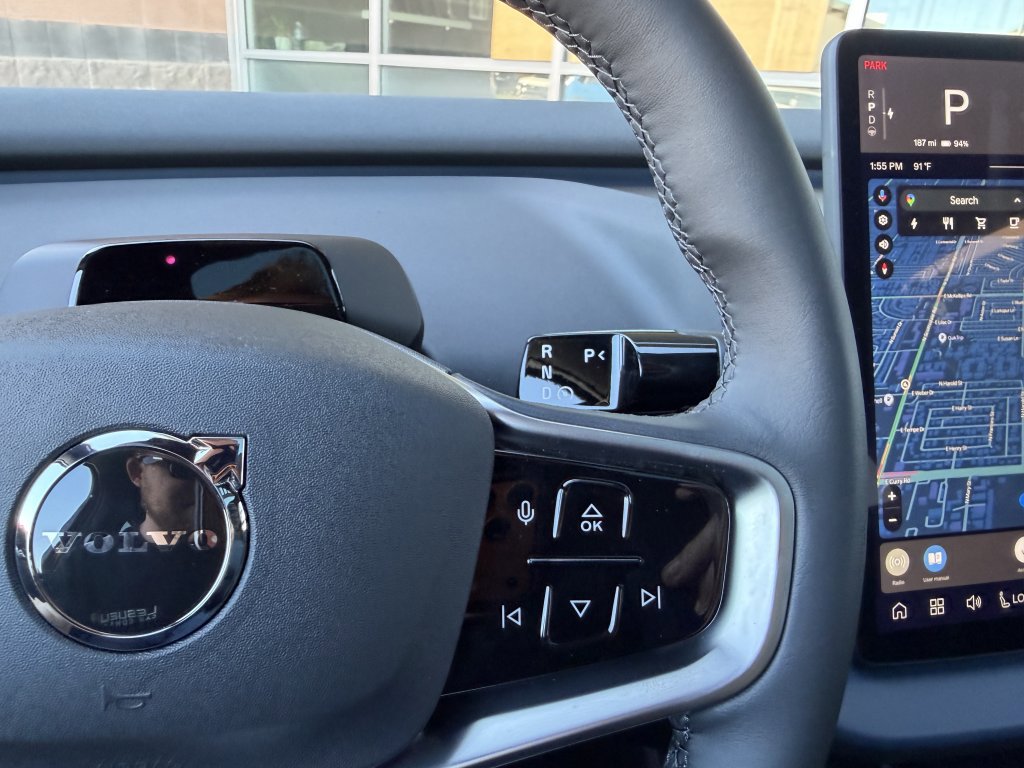Used 2025 Volvo EX30 Ultra image 26