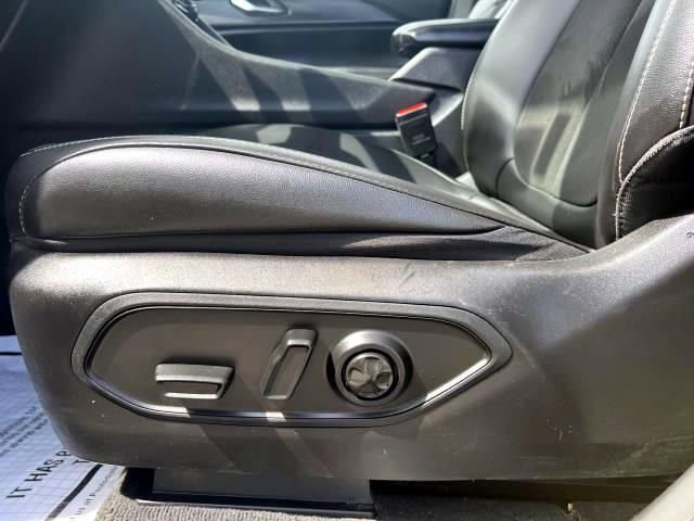 Used 2023 Jeep Grand Cherokee Altitude image 19