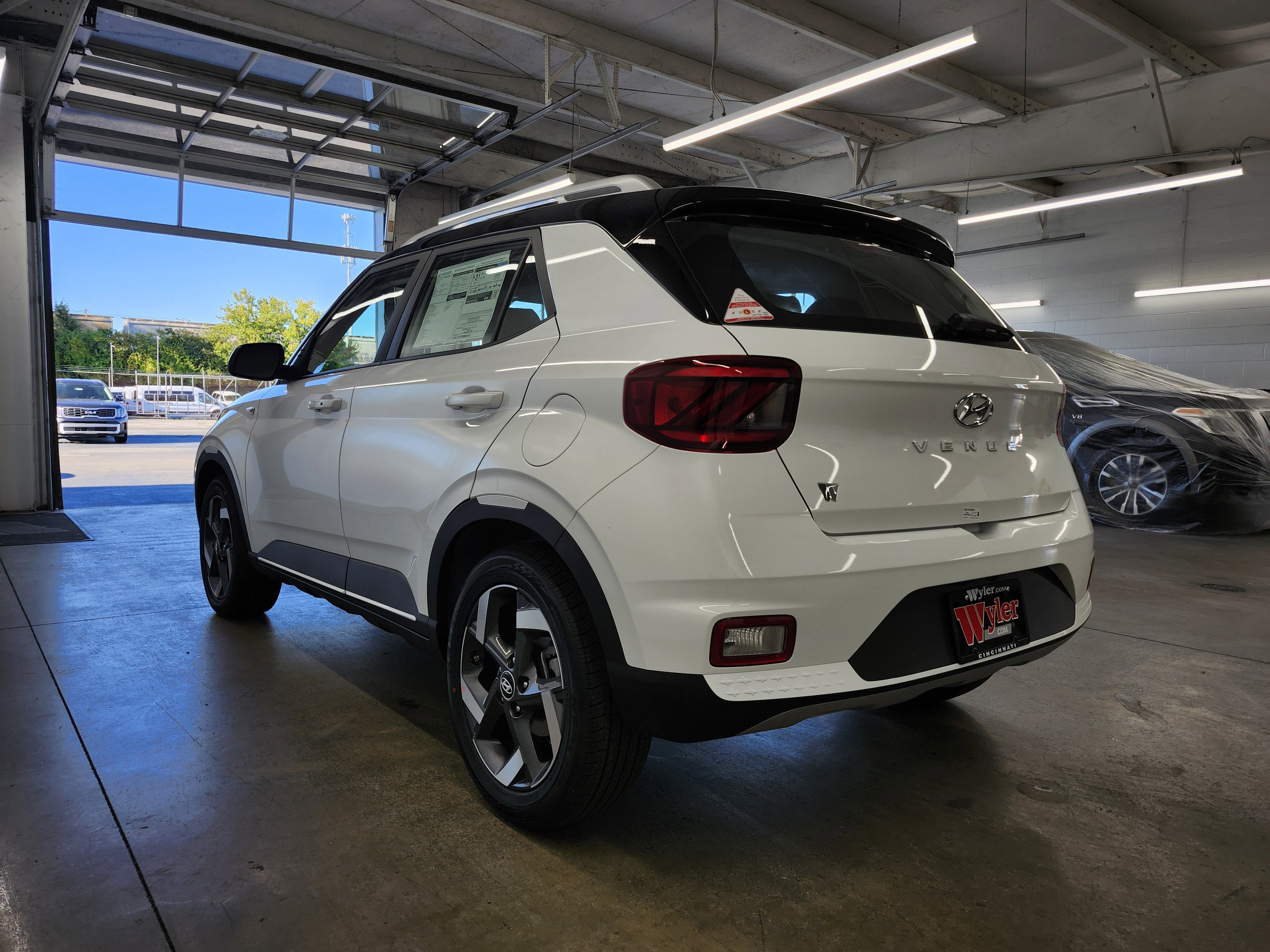 New 2026 Hyundai Venue SEL image 21