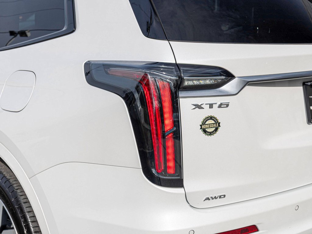 Used 2025 Cadillac XT6 Sport image 40