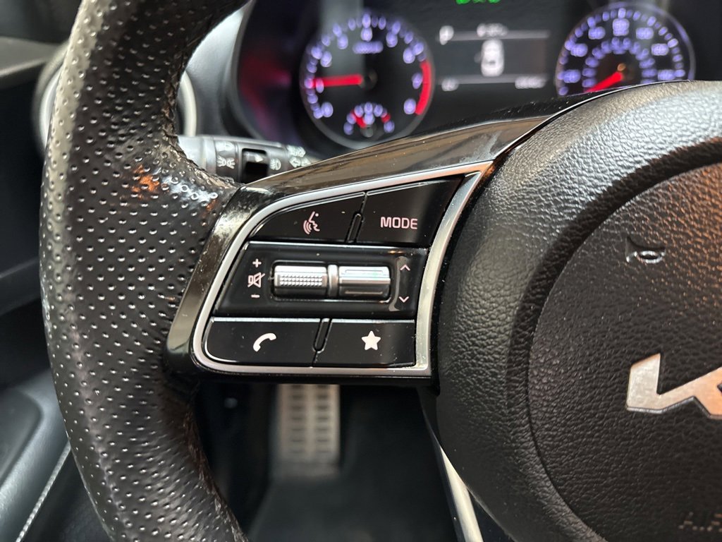 Used 2024 Kia Forte GT-Line image 19