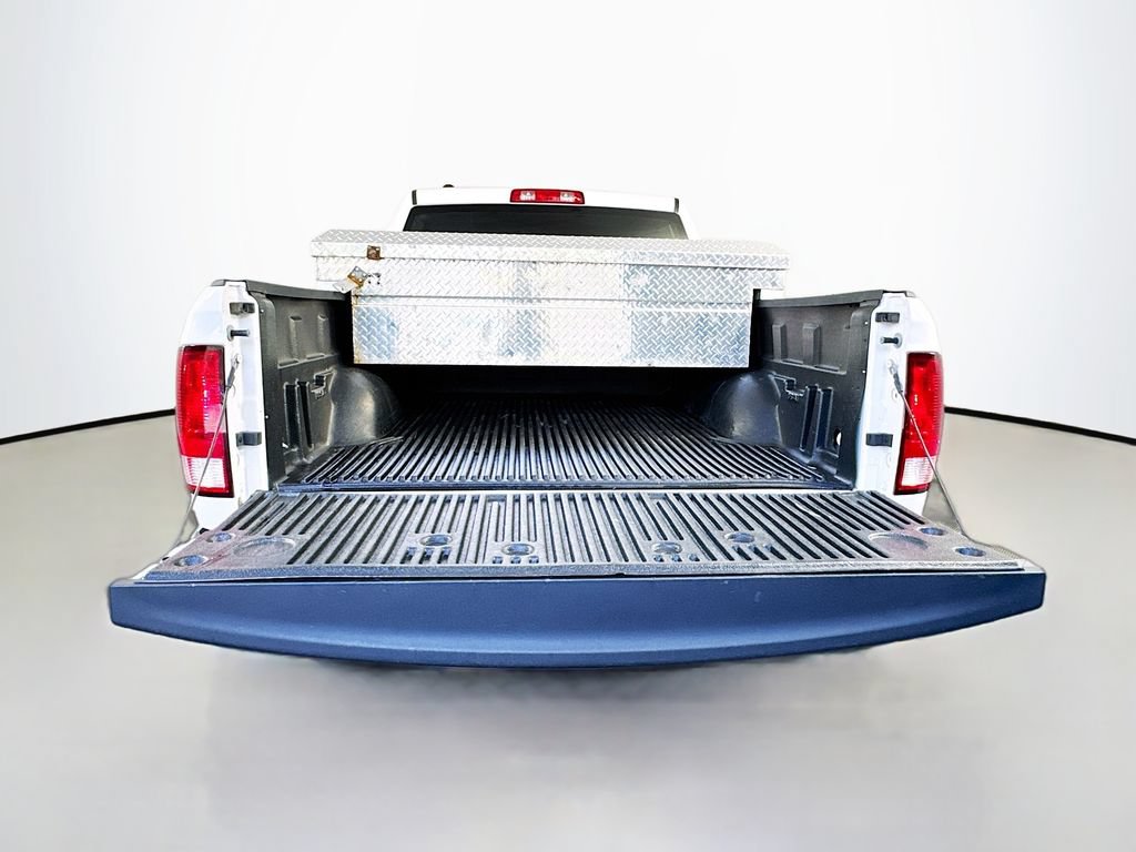 Used 2022 RAM 1500 Classic SLT RWD image 27