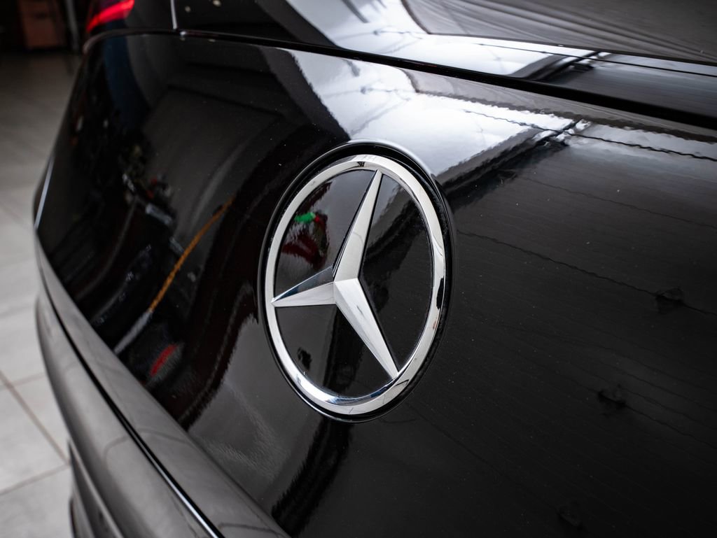 Certified 2025 Mercedes-Benz GLC 300 4MATIC image 18