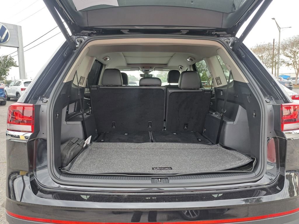Used 2025 Volkswagen Atlas SEL image 27