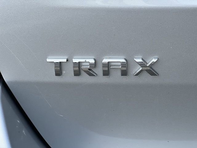 Used 2019 Chevrolet Trax LT w/ LT Convenience Package image 11
