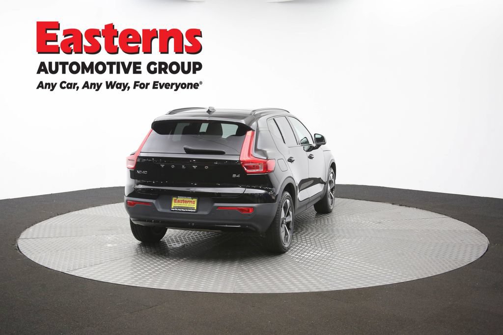 Used 2023 Volvo XC40 B4 Ultimate FWD image 33