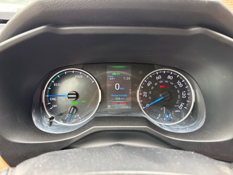 Used 2020 Toyota RAV4 XLE image 8
