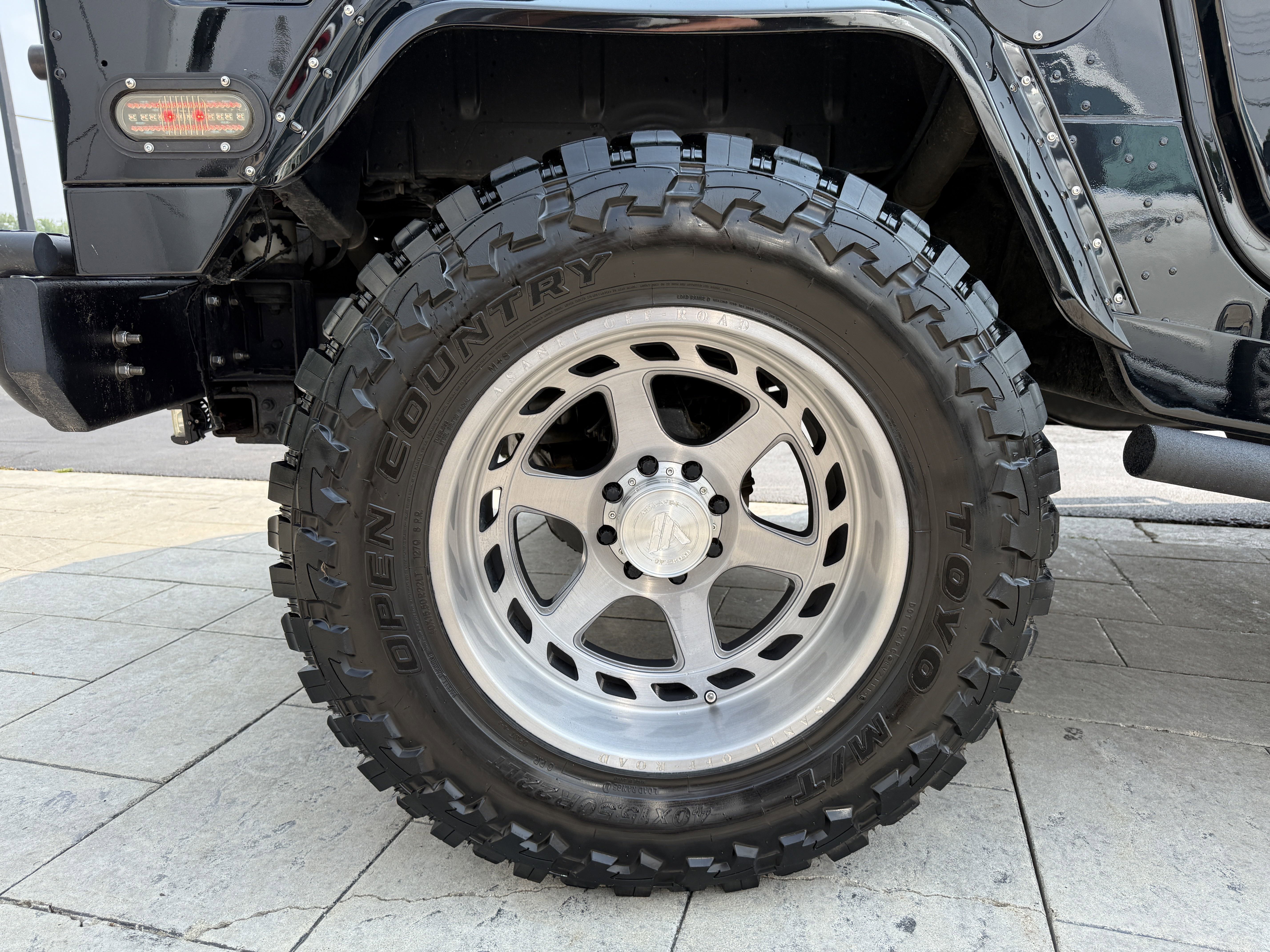 Used 2001 HUMMER H1 4-Door Wagon image 33