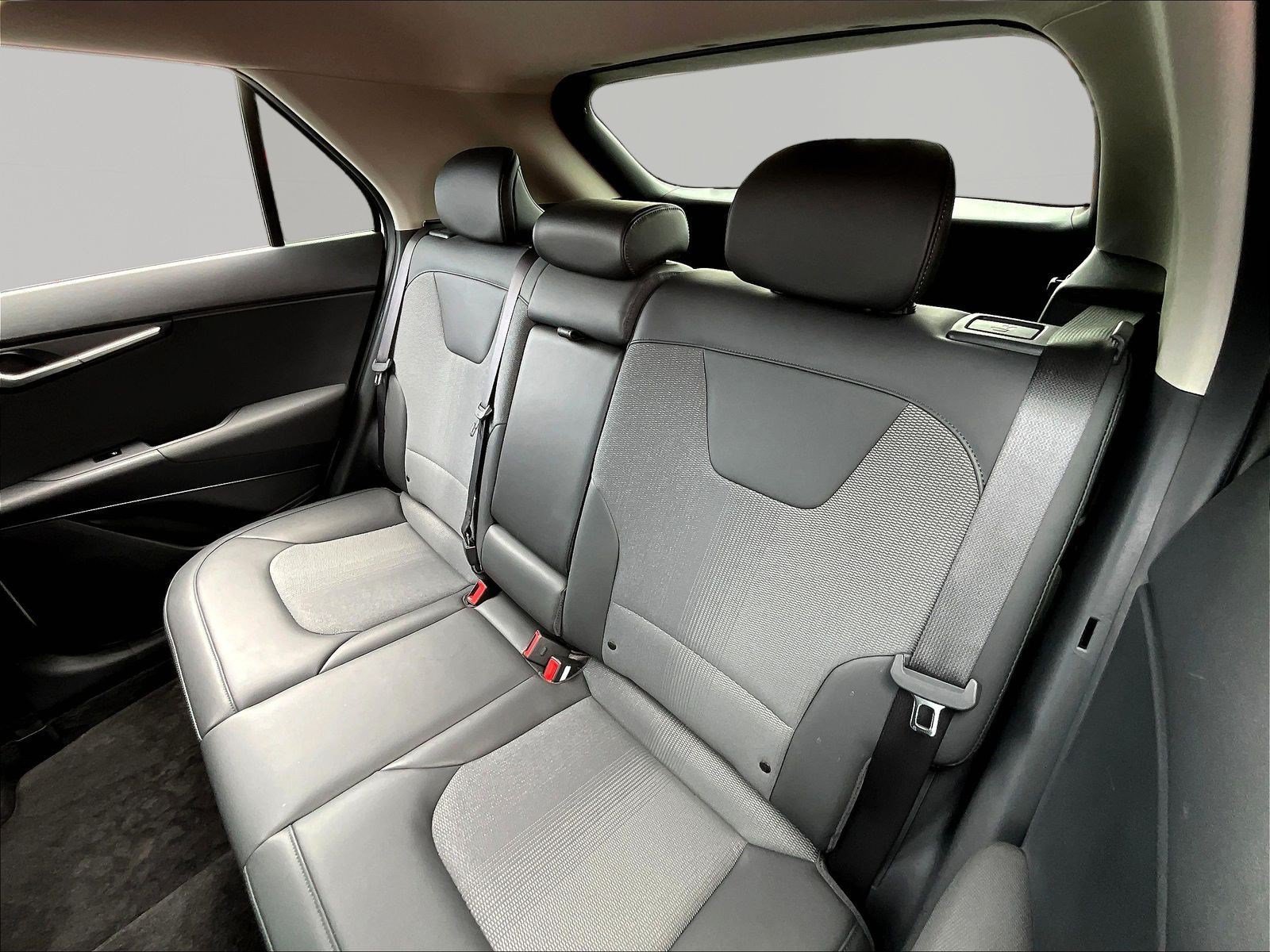 Used 2024 Kia Niro EX FWD image 22