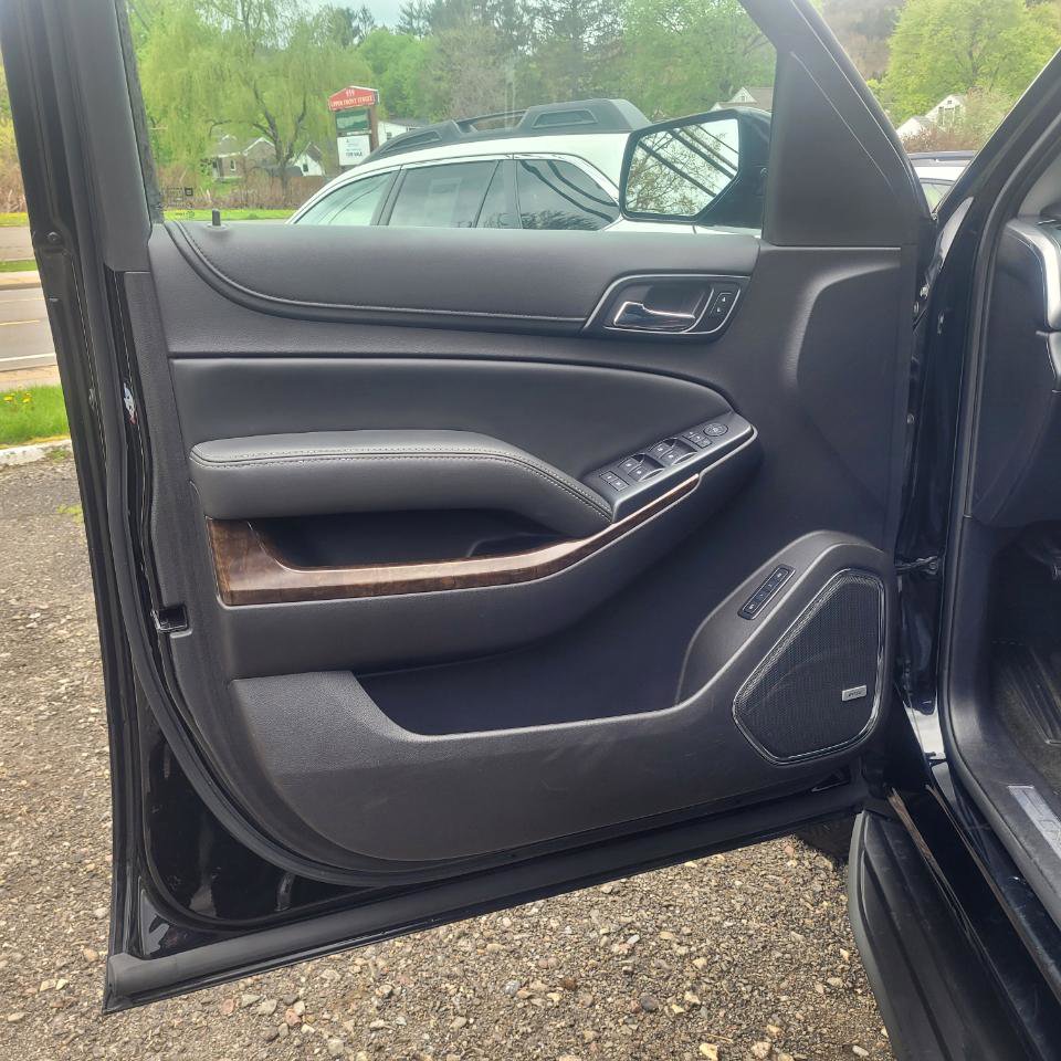 Used 2016 Chevrolet Tahoe LT AWD/4WD image 9