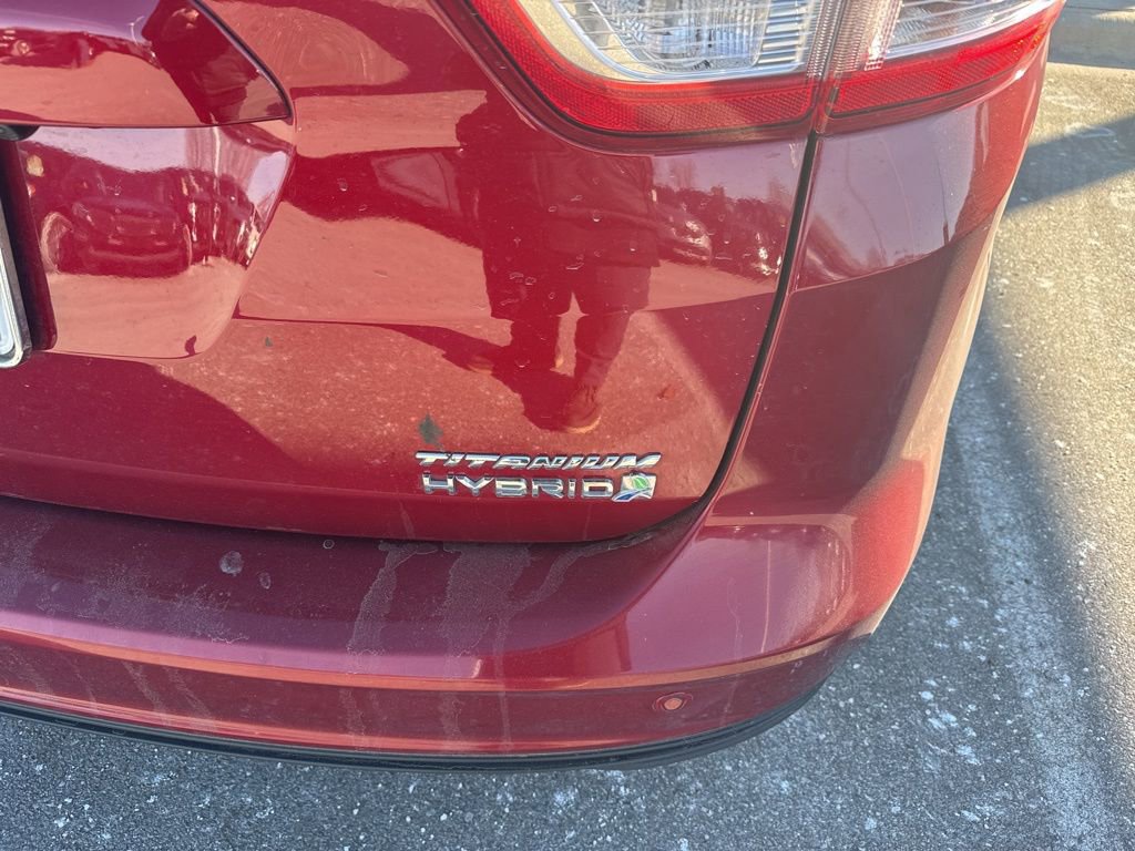 Used 2017 Ford C-MAX Titanium w/ Equipment Group 301A FWD image 7