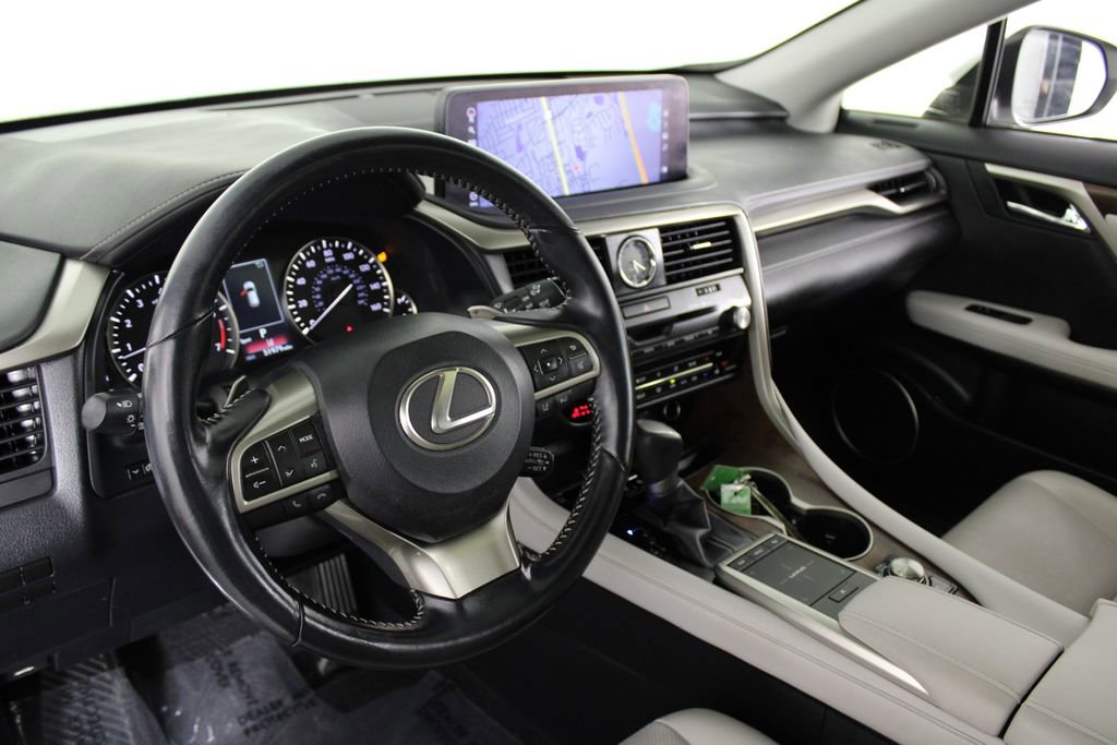Used 2022 Lexus RX 350L Premium w/ Premium Package AWD/4WD image 17