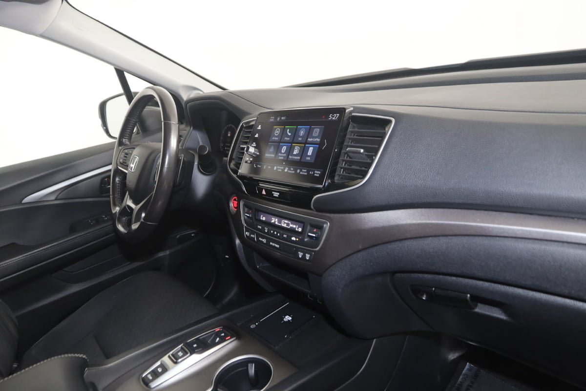 Used 2025 Honda Ridgeline Sport image 33
