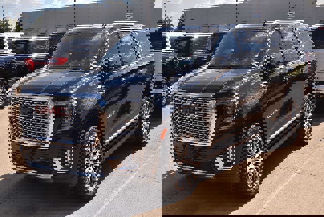 Used 2021 GMC Yukon Denali w/ Denali Premium Package