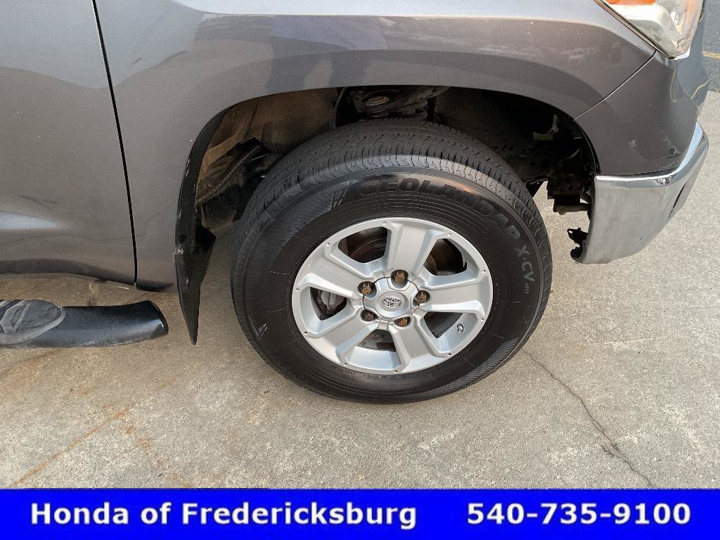 Used 2017 Toyota Tundra SR5 AWD/4WD image 13