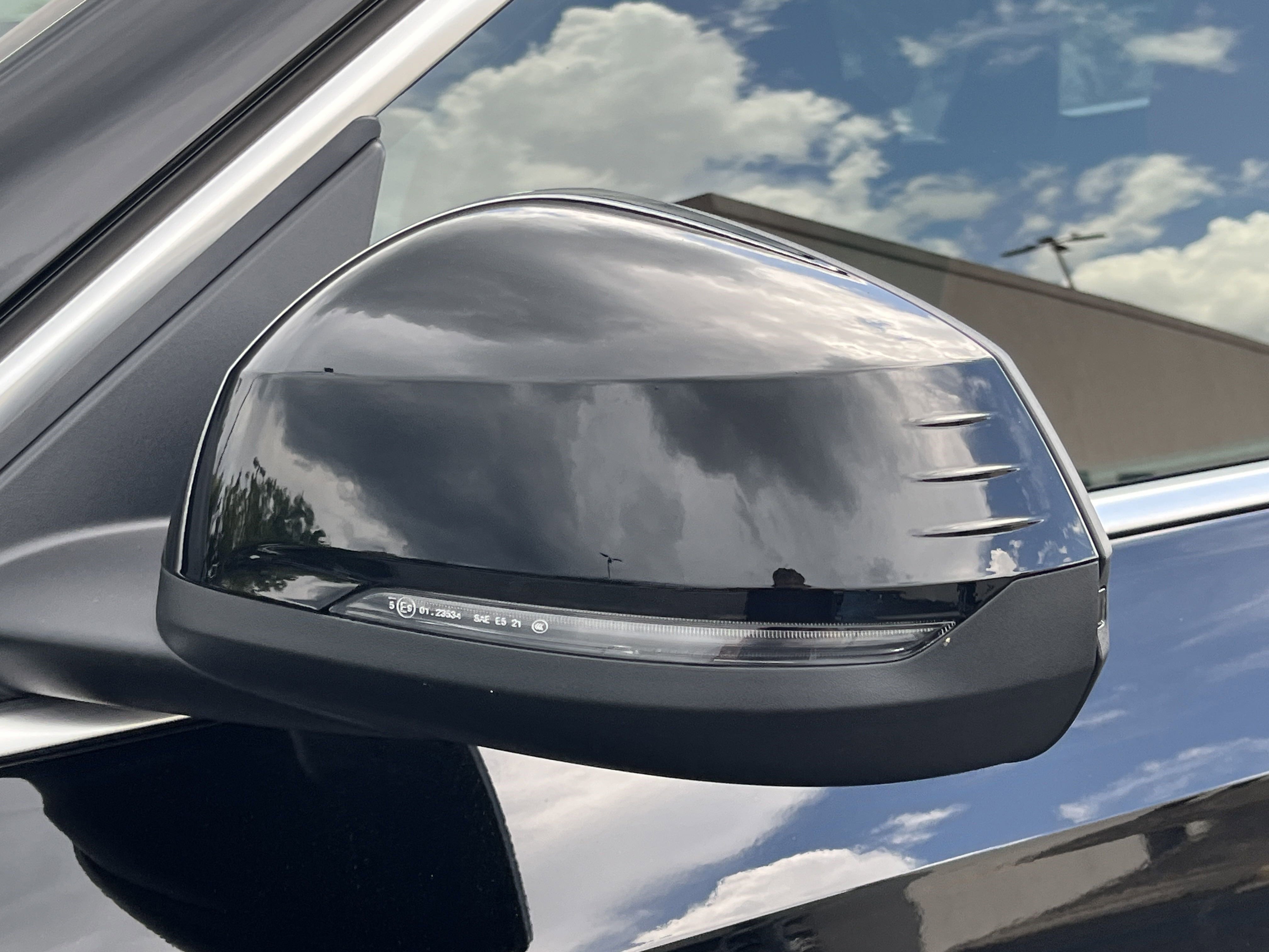 New 2025 BMW X1 xDrive28i w/ Convenience Package image 30