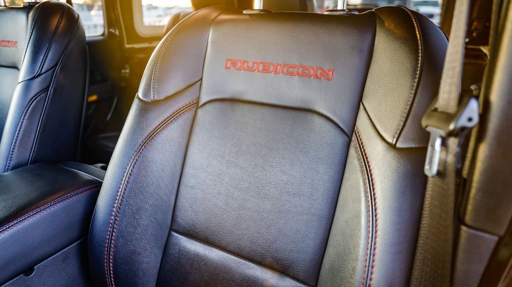 Used 2022 Jeep Wrangler Unlimited Rubicon w/ LED Lighting Group image 26