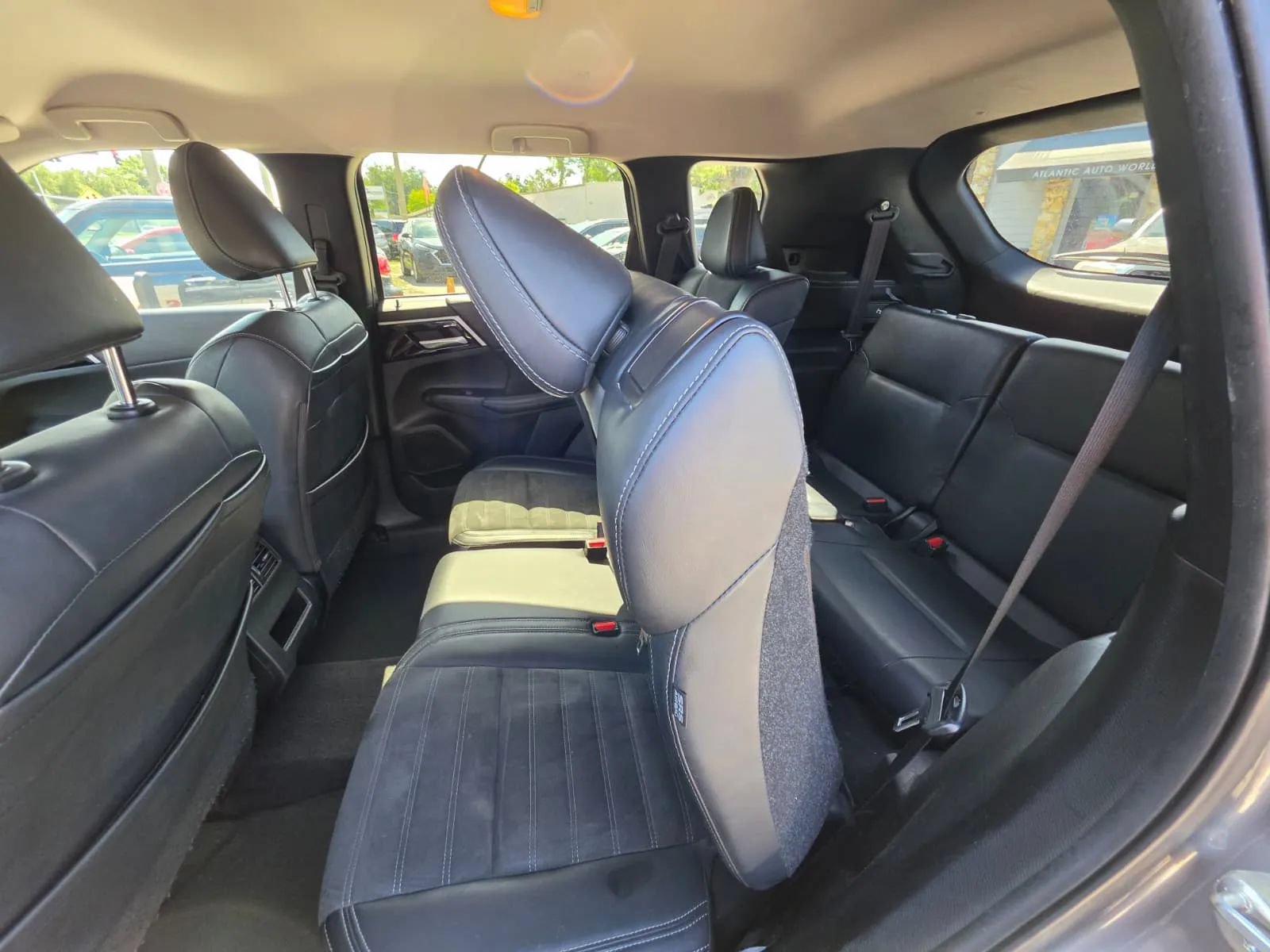 Used 2023 Mitsubishi Outlander SE FWD image 13
