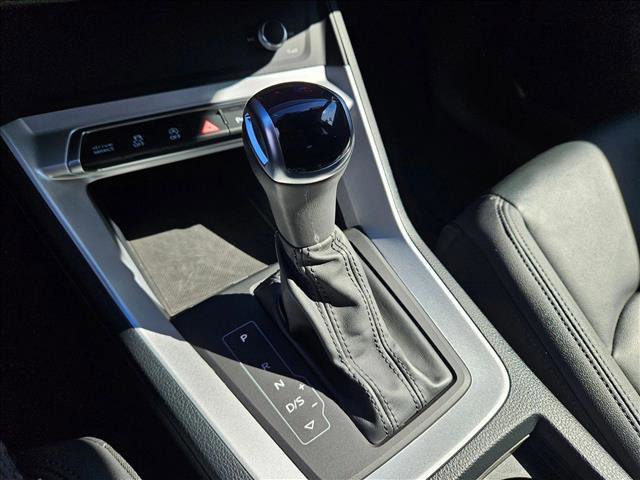 Used 2025 Audi Q3 2.0T Premium image 13