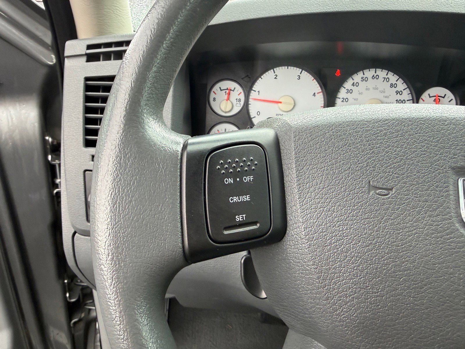 Used 2008 Dodge Ram 2500 Truck SXT image 33
