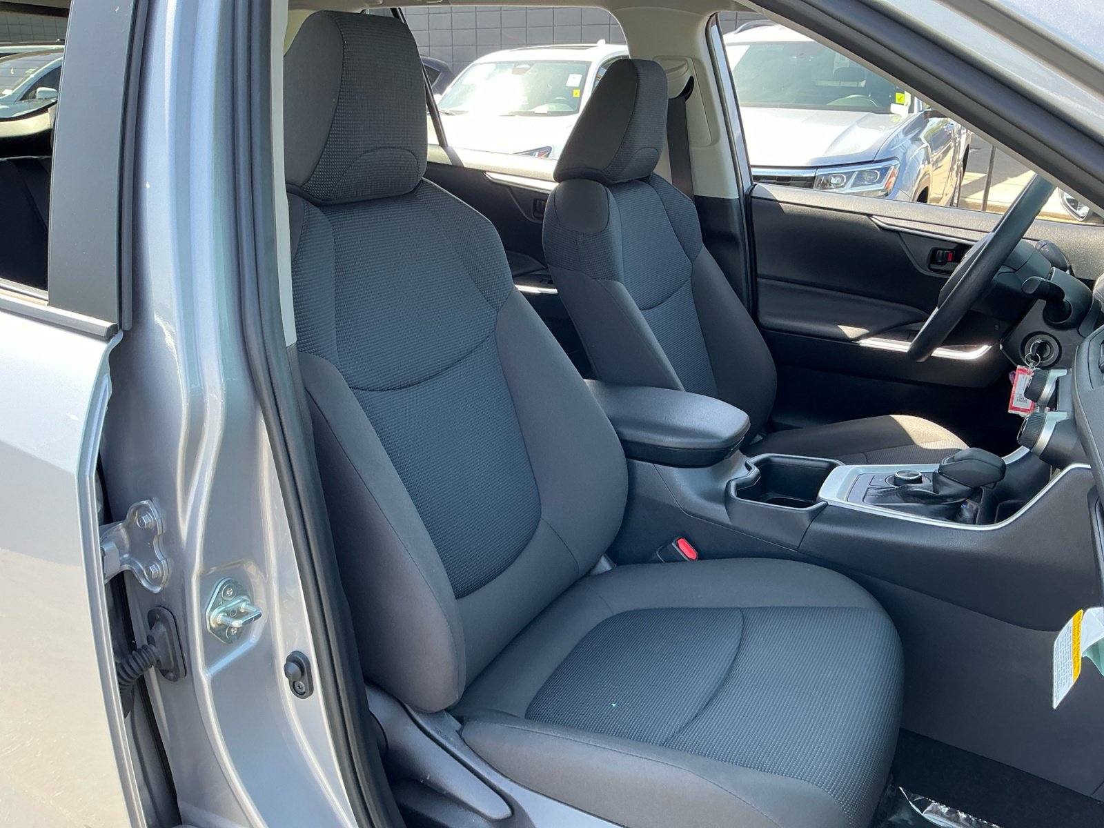 Used 2025 Toyota RAV4 LE AWD/4WD image 21