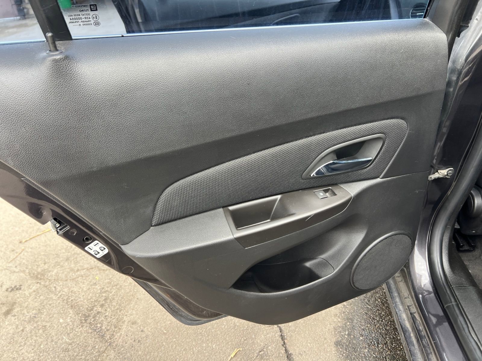 Used 2016 Chevrolet Cruze LT w/ Technology Package image 27