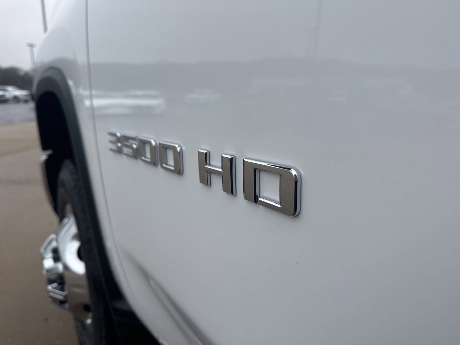 New 2026 Chevrolet Silverado 3500 LT image 9