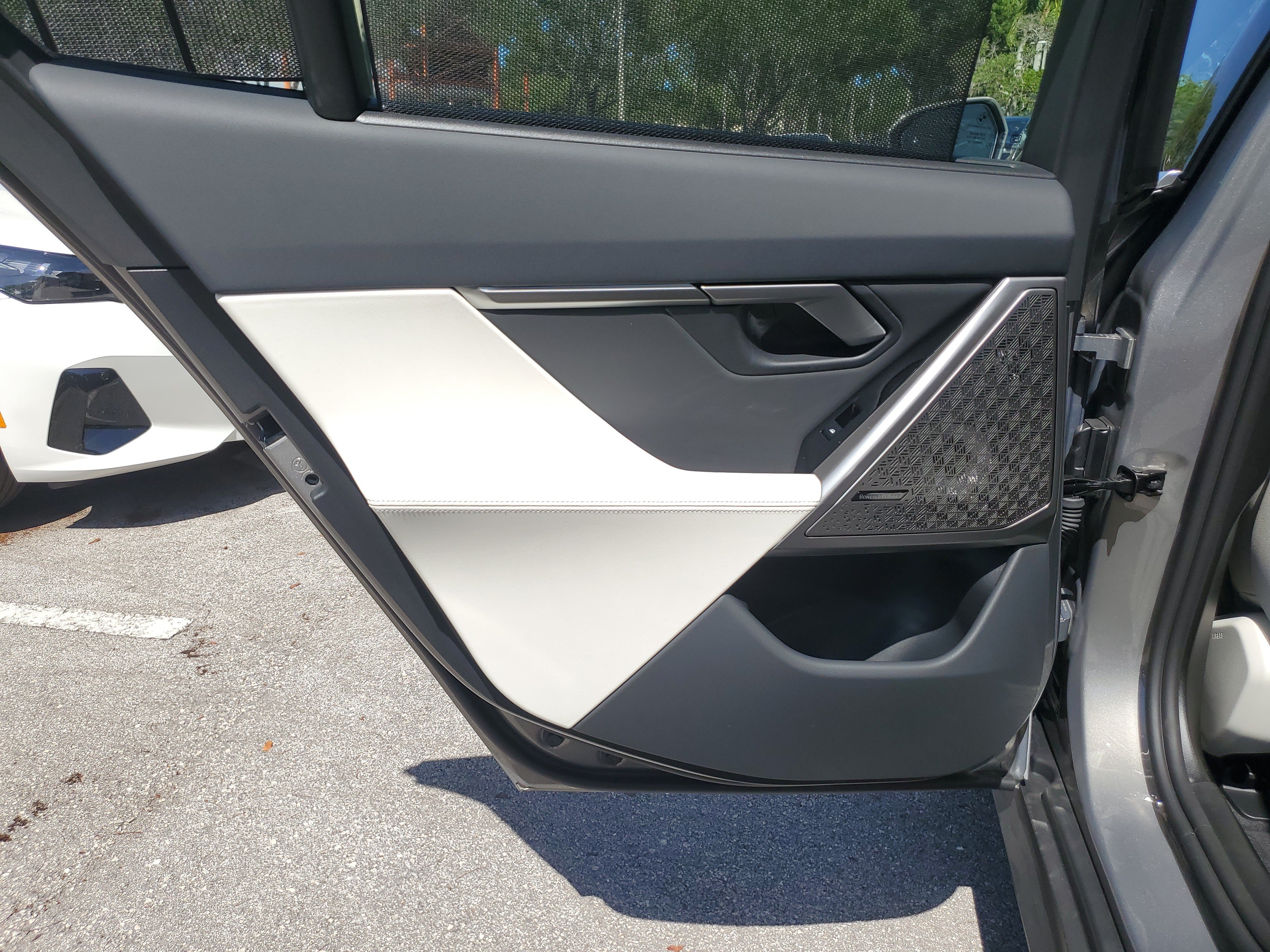 New 2027 BMW 530i w/ Executive Package RWD image 17