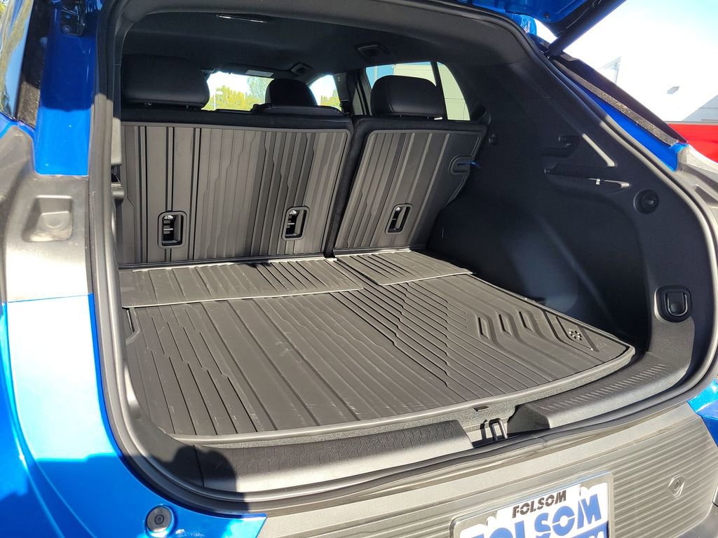 New 2026 Chevrolet Equinox EV LT image 25