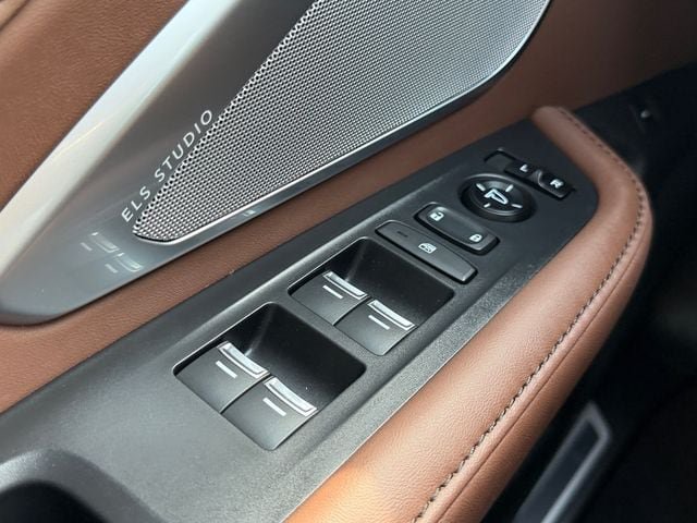 Certified 2023 Acura RDX FWD w/ Technology Package image 37