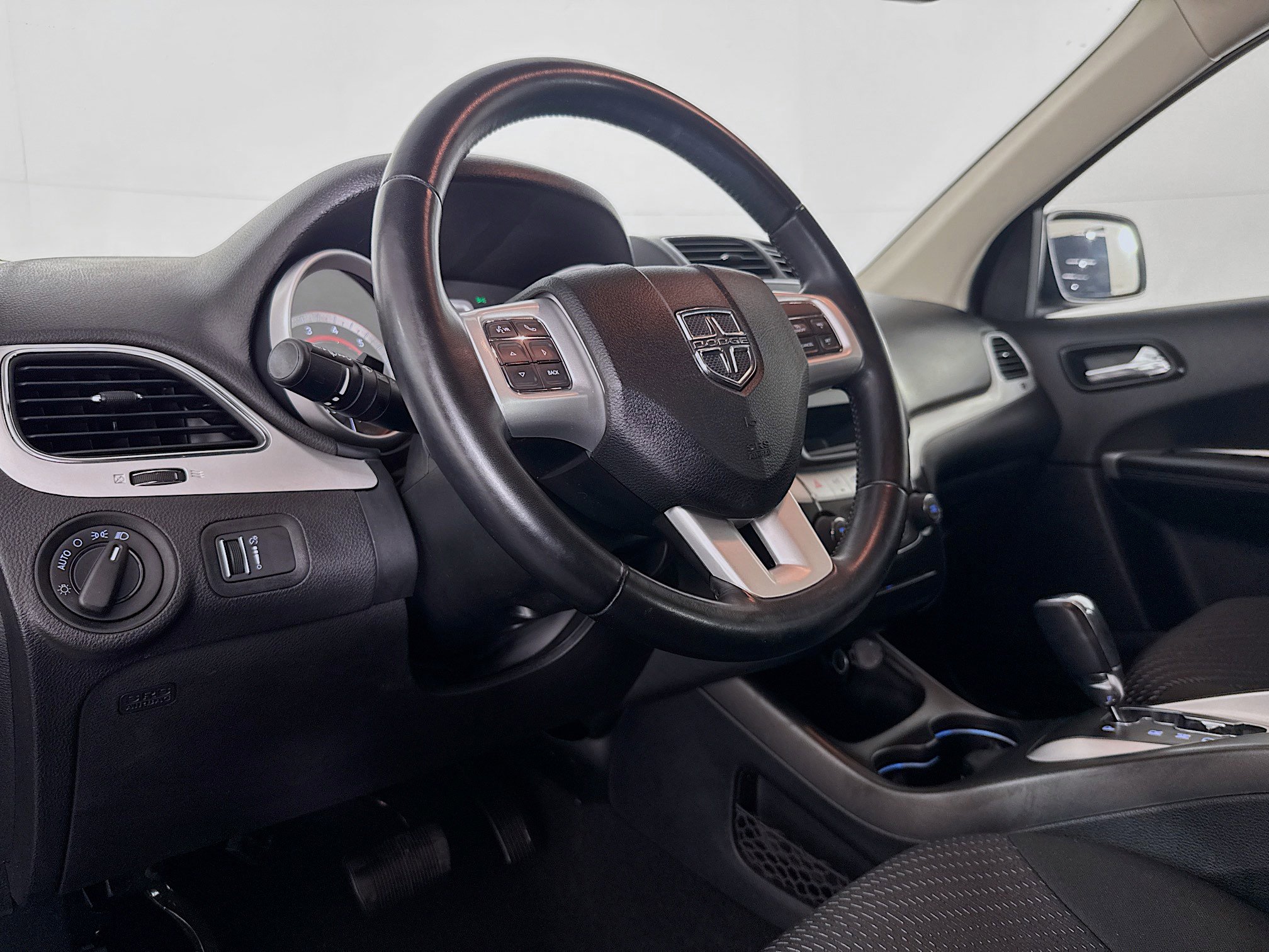 Used 2020 Dodge Journey SE w/ SE Popular Equipment Group image 22