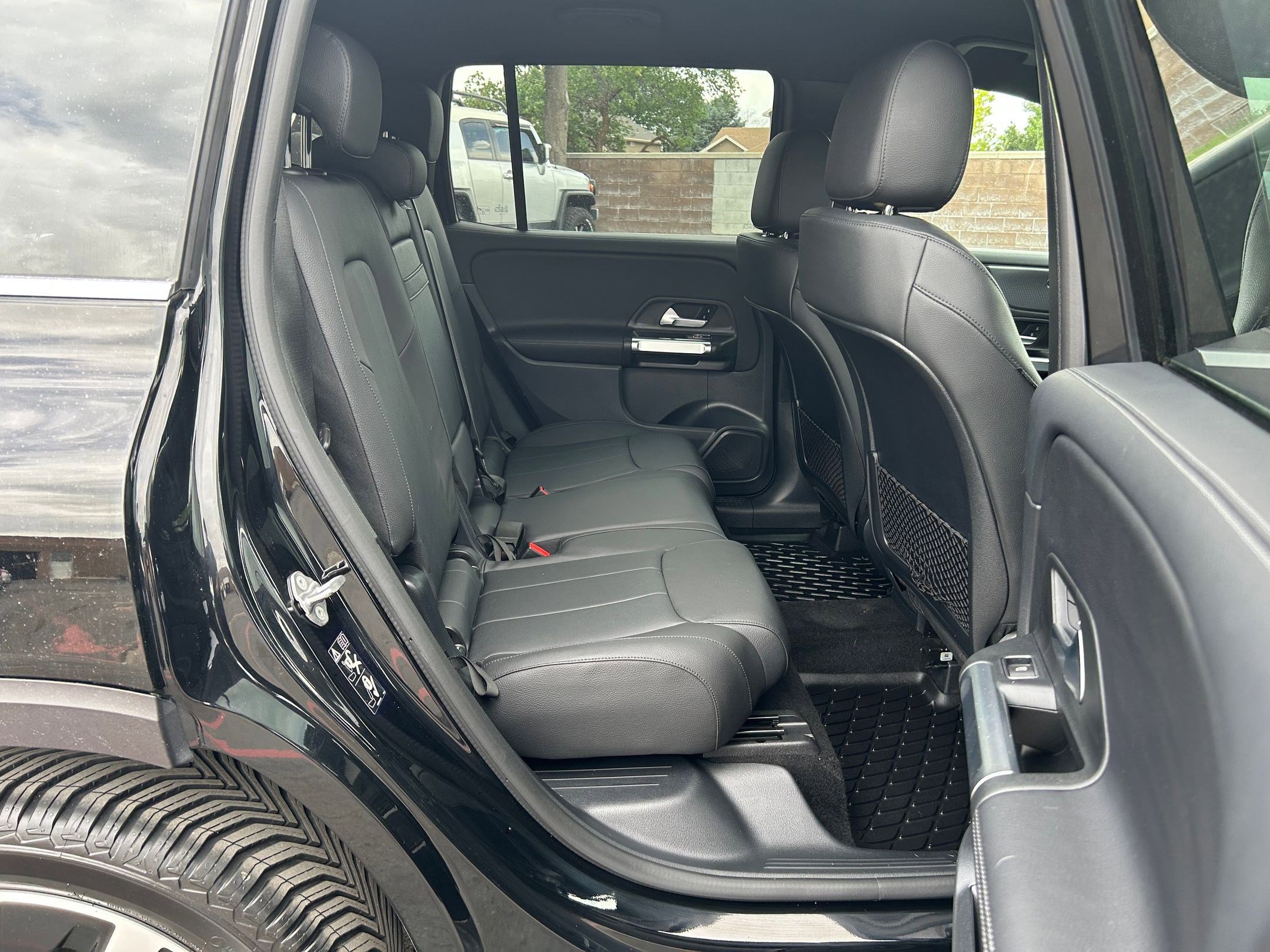 Used 2022 Mercedes-Benz GLB 250 4MATIC image 26