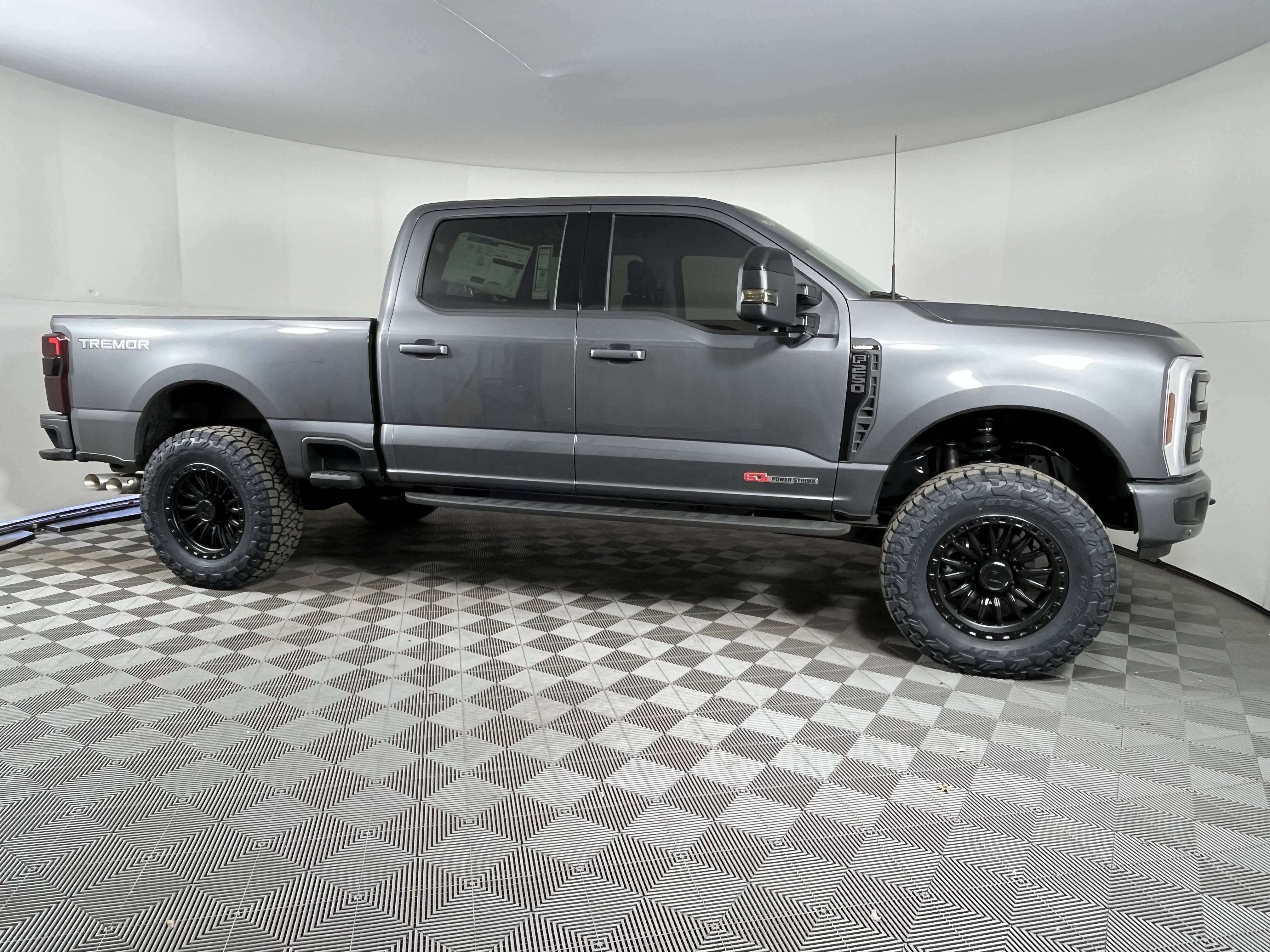 New 2026 Ford F250 Lariat w/ Tremor Off-Road Package image 25