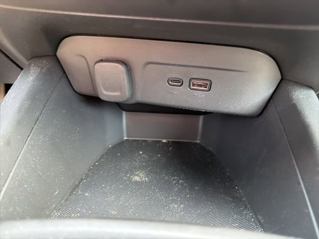 Used 2024 Chevrolet Trax RS image 25