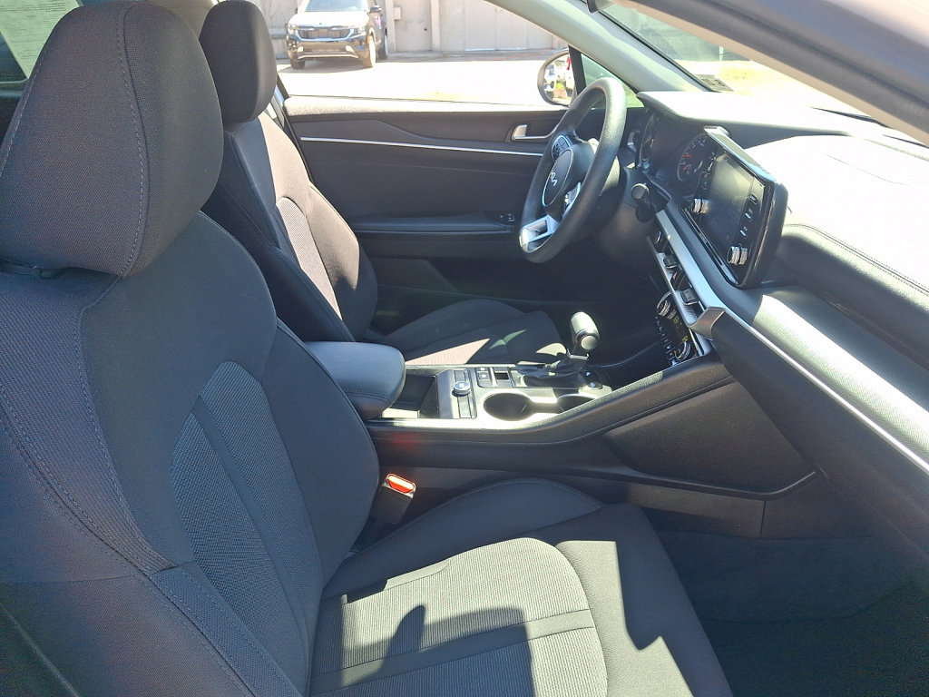 Used 2022 Kia K5 LXS FWD image 13