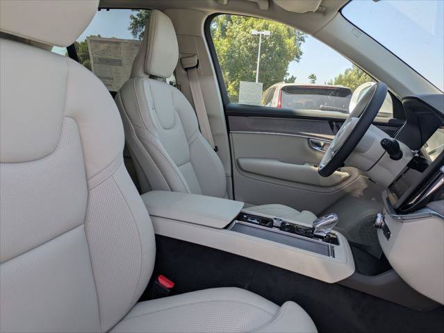 New 2026 Volvo XC90 T8 Ultra w/ Protection Package AWD/4WD image 14