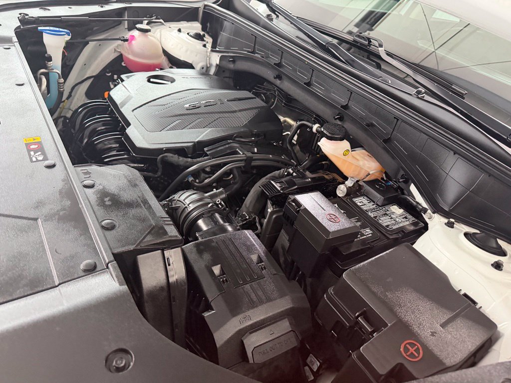 Used 2025 Kia Sorento S AWD/4WD image 10