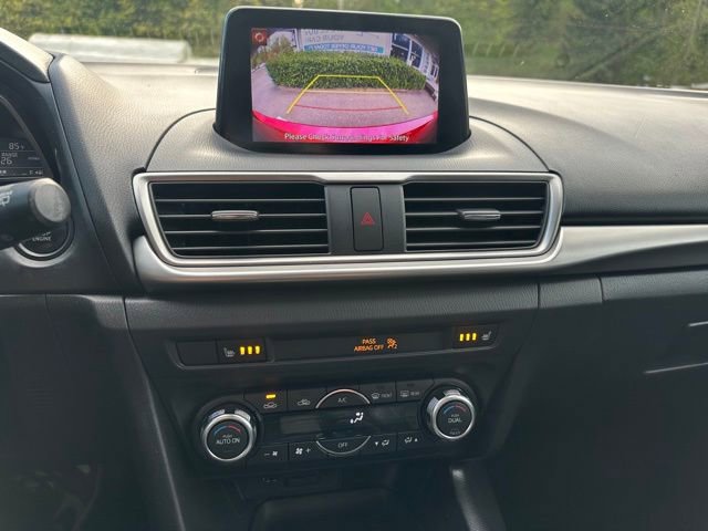 Used 2017 MAZDA MAZDA3 Touring FWD image 16