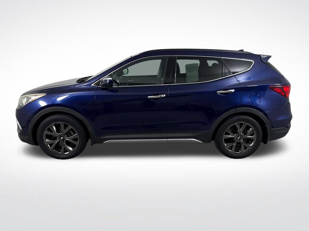 Used 2018 Hyundai Santa Fe Sport w/ Cargo Package FWD image 6