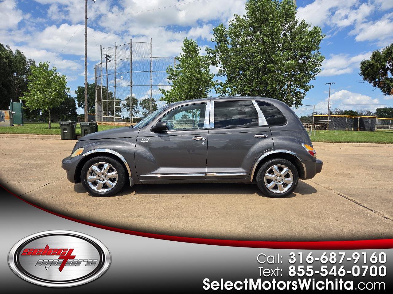 Used 2004 Chrysler PT Cruiser Limited FWD image 1