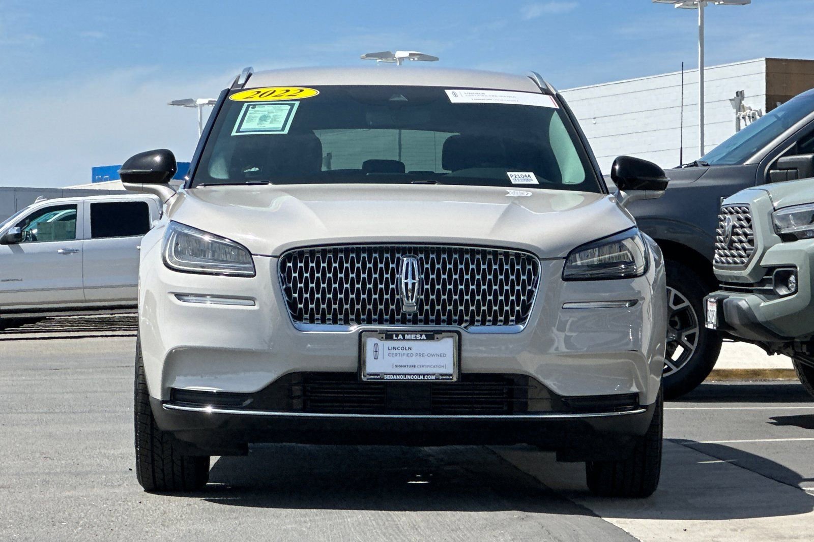 Used 2022 Lincoln Corsair Reserve FWD image 8