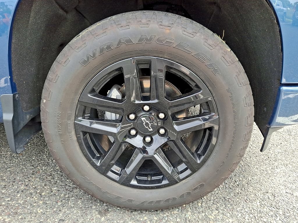 Used 2024 Chevrolet Silverado 1500 RST AWD/4WD image 8