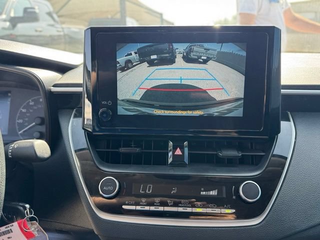 Used 2025 Toyota Corolla LE FWD image 14